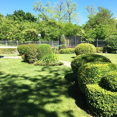 Garden View דירה *